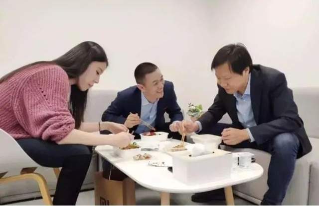 和雷军外卖饭局中的李斌