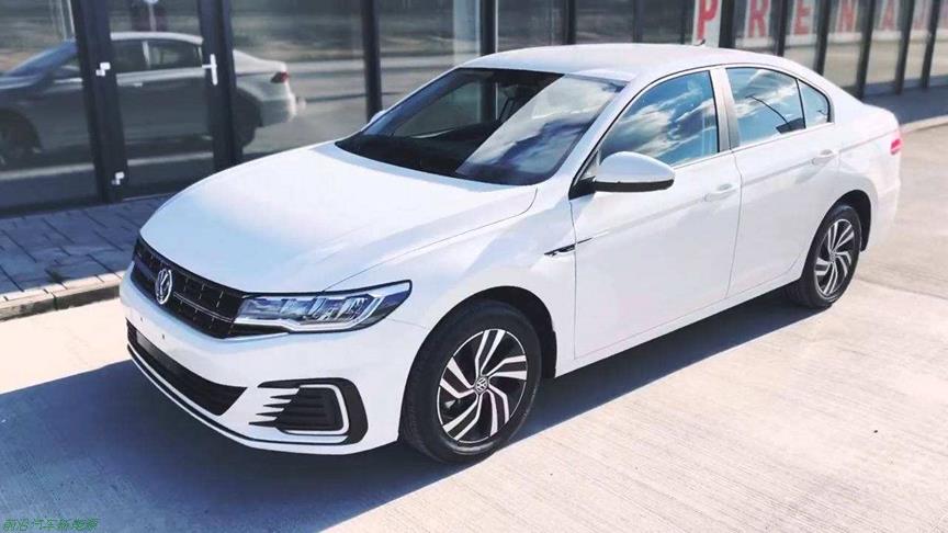 新能源汽车2022年8月车型销量(特斯拉屈尊第5）