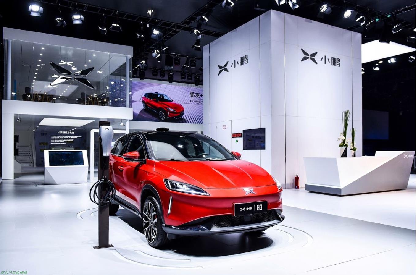 小鹏汽车2022年为什么卖不好(涨价时卖得好降价促销反而销量下滑)