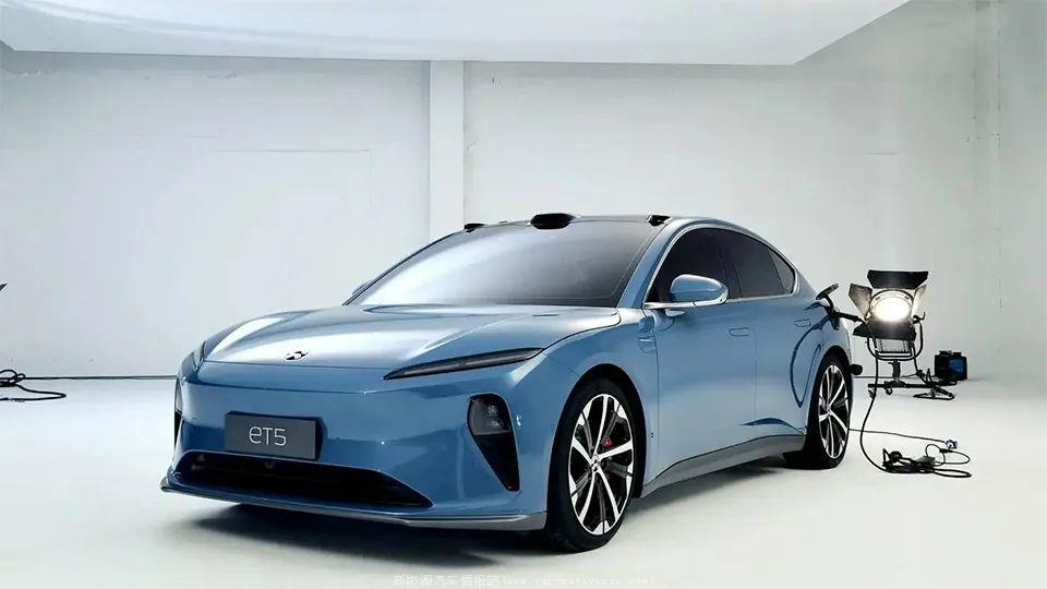 「2022新能源投资现状」所有的汽车科技股都一路下跌