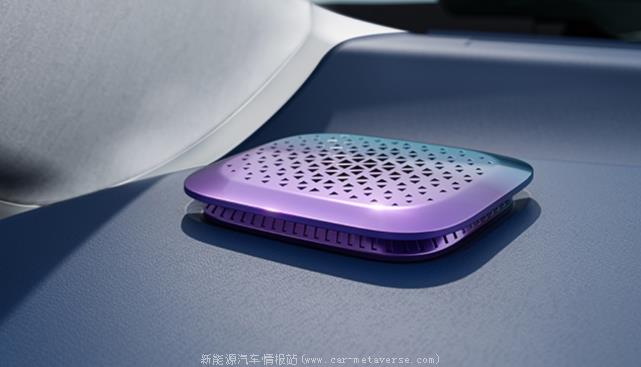 0万内新能源汽车推荐(几何E定位小SUV配有独特的同级LED贯穿灯光车型)"