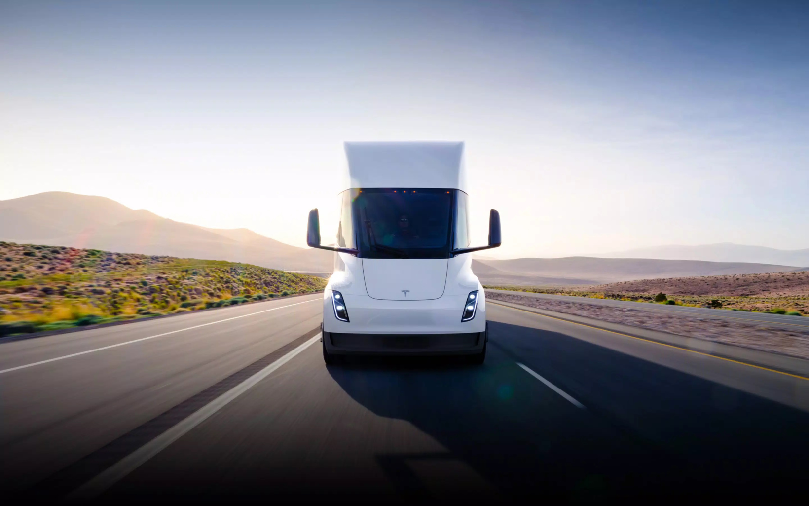 「2022年特斯拉电动卡车」12月开始向百事交付15辆Semi卡车