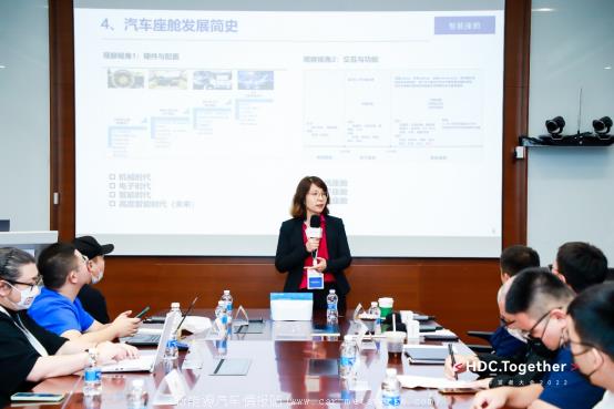 彭磊:问界M7常用常新,能装下每一份幸福