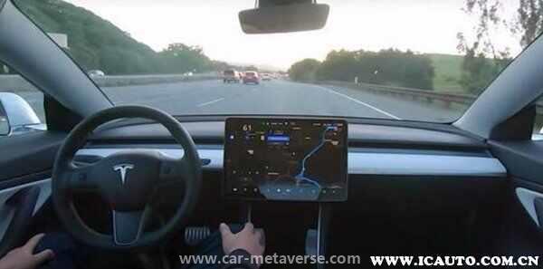 Model3召唤功能需要买吗？国产Model3有召唤功能吗