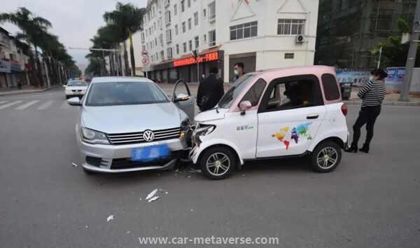 万一3万电动汽车需要驾照？无需驾照的新能源汽车"