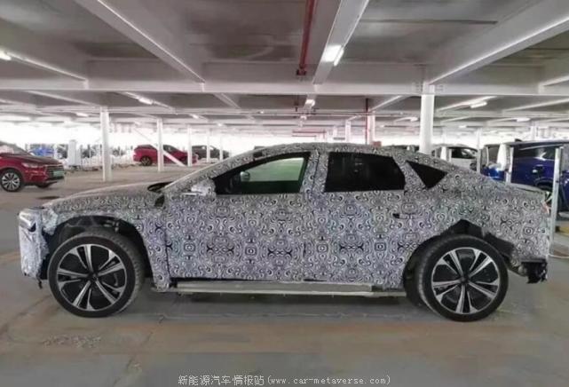 疑似比亚迪高端汽车间谍照片曝光