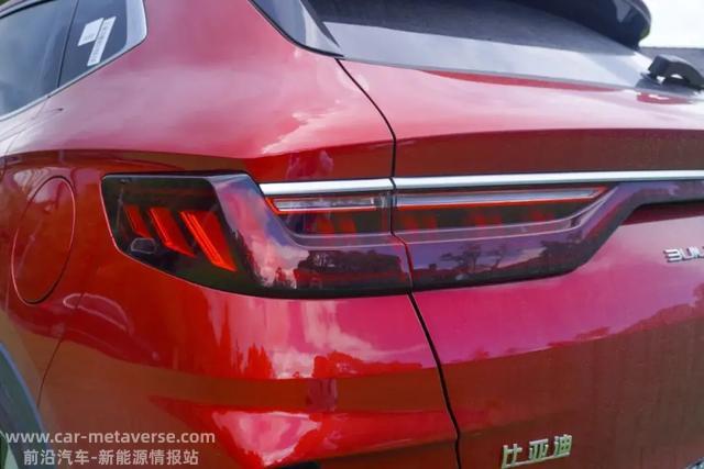 试驾宋PLUS DM-i，实测油耗5.4L，开起来如何