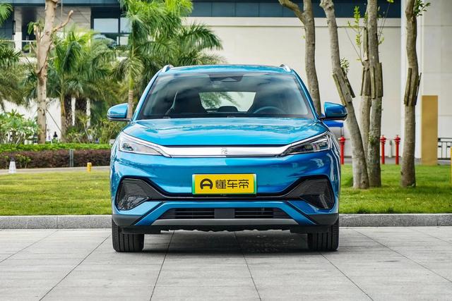 元PLUS是基于比亚迪e平台3.0打造的首款SUV