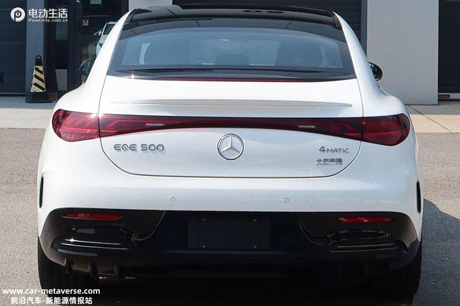 奔驰EQE 500 4MATIC申报图 搭载四驱系统