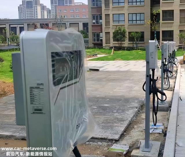 简述新能源汽车充电桩
