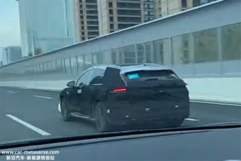 疑似ET5旅行版 蔚来全新车型路试谍照曝光