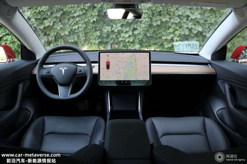 尺寸更大/边框更窄 曝新款Model S/X后排显示屏