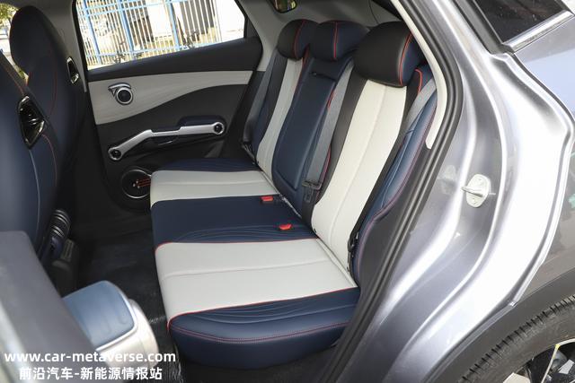 同为15万级纯电动车，广汽埃安与比亚迪元Plus到底有何区别？