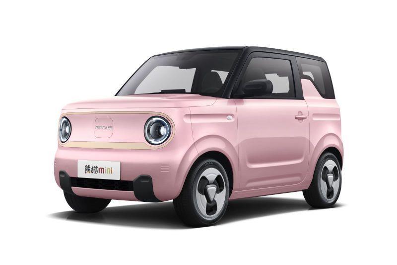 命名“熊猫mini” 吉利四座微型电动车官图发布