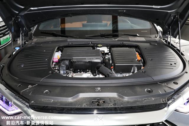 车长4975mm，3.7S破百！比亚迪汉DM实车，油耗5.2L，品质不输BBA