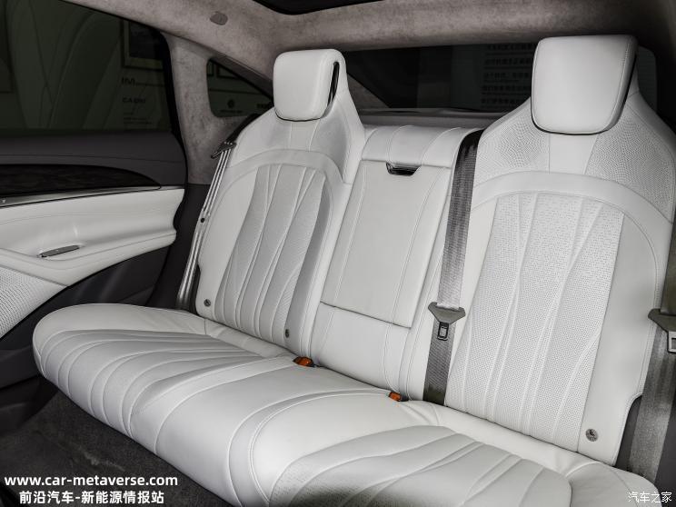 智己：LS7可选圆形方向盘/L7内饰将更新