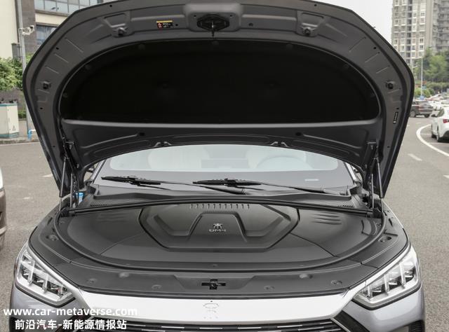 比亚迪宋PLUS DM-i，月销量又跨越5万台，一箱油跑1000多千米