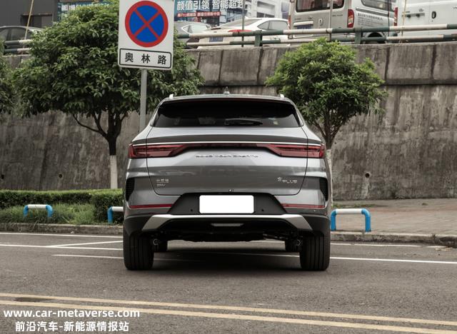 比亚迪宋PLUS DM-i，月销量又跨越5万台，一箱油跑1000多千米