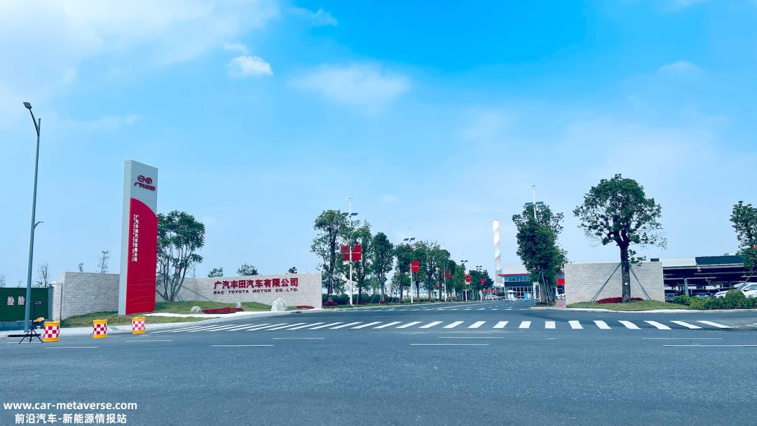 [电动汽车替代燃油车]当电动汽车抛弃原来的油到电进入智能时代