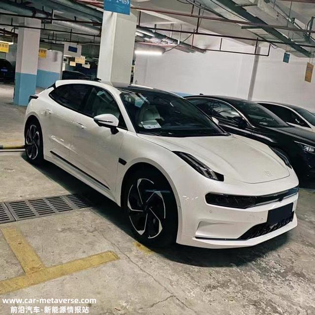 极氪001如何挑选充电桩 选择380V充电桩还是220V充电桩