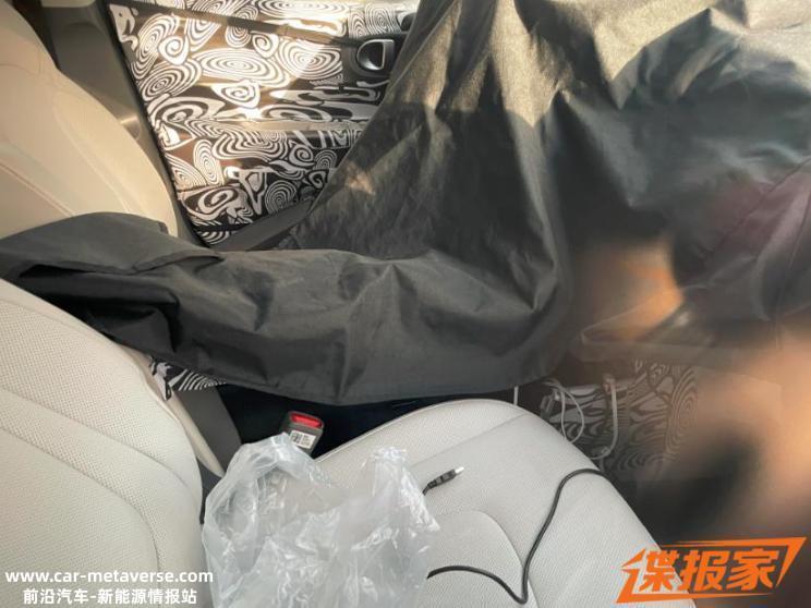 代号OE 疑似现代全新电动车测试谍照