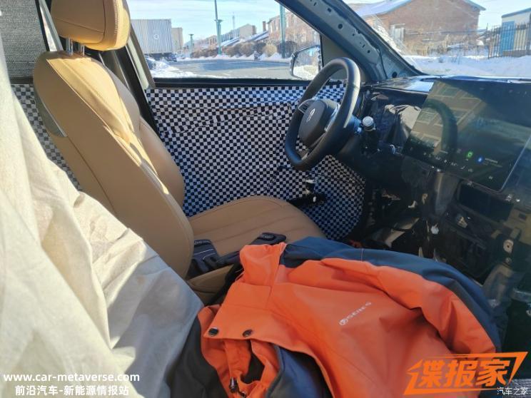 家族旗舰车型 AITO汽车问界M9谍照曝光