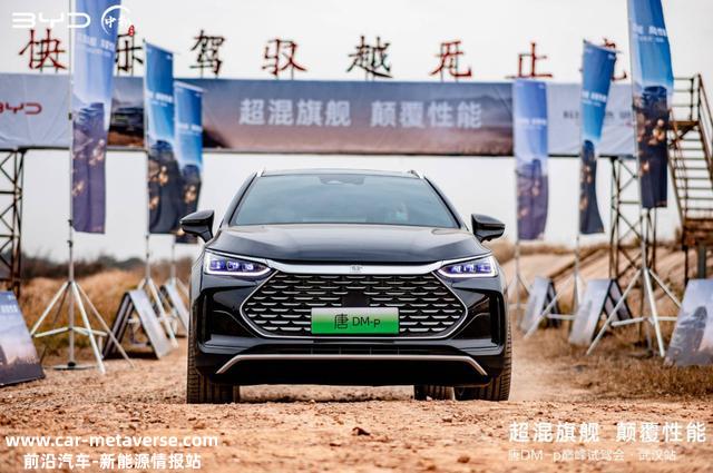 30万仍能卖爆的自主SUV！试驾解析比亚迪唐DM-p