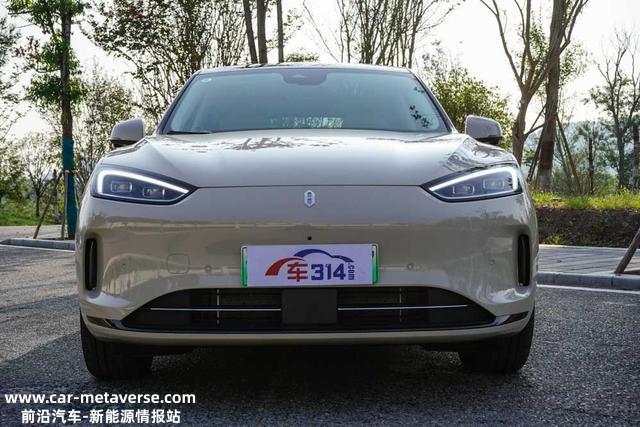 比亚迪唐EV对照问界M5 EV，30万买纯电车该选谁？