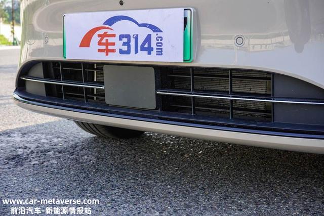 比亚迪唐EV对照问界M5 EV，30万买纯电车该选谁？