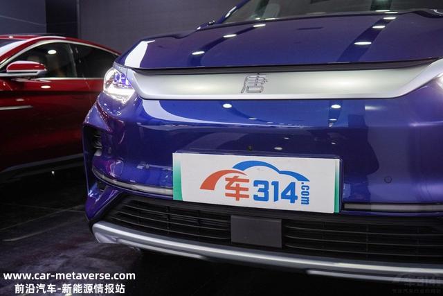 比亚迪唐EV对照问界M5 EV，30万买纯电车该选谁？