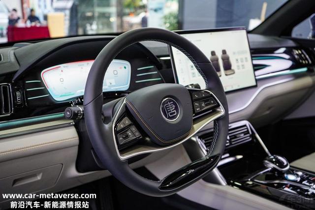 比亚迪唐EV对照问界M5 EV，30万买纯电车该选谁？