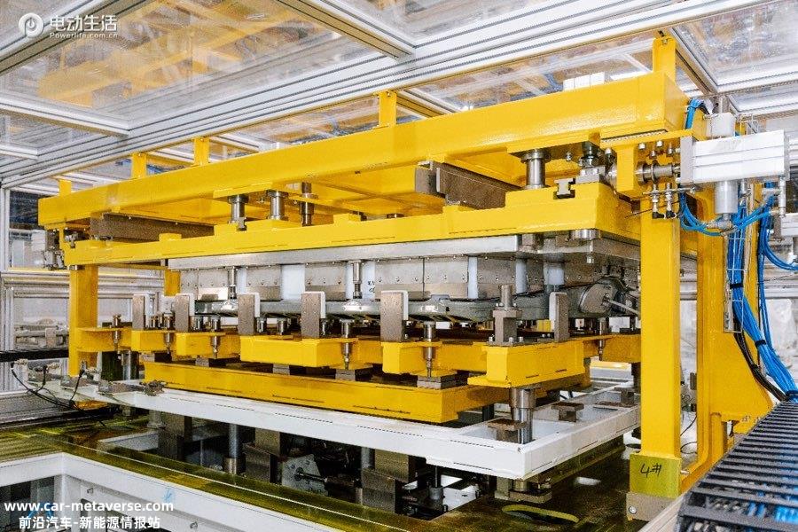 上汽通用武汉奥特能工厂投产 别克Electra E5试装车下线