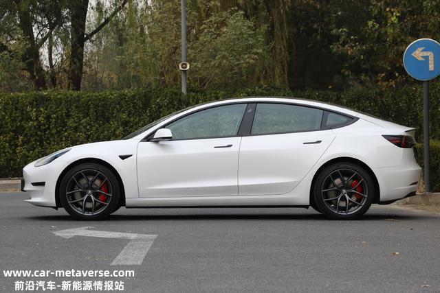 对照完比亚迪汉EV，您还会选择特斯拉Model 3吗？
