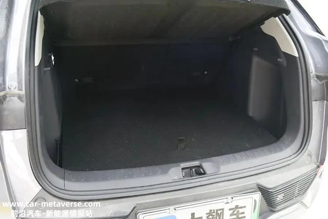 元Plus外观，还是那句老话，见仁见智。
