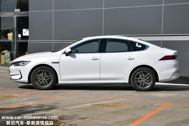 售价13.88万，续航里程400km，秦PLUS EV值得入手吗