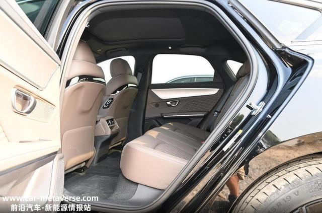 22万就能买的纯电中大型车，比亚迪汉EV真的很香吗？还真未必