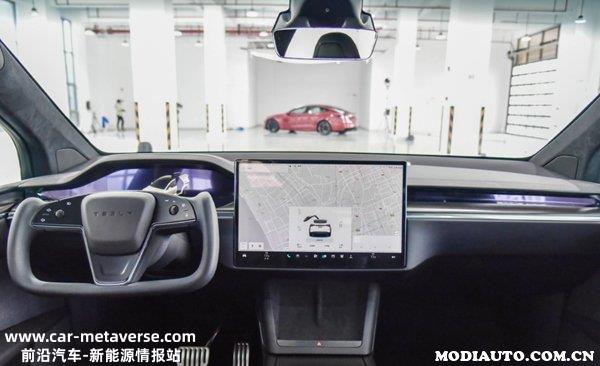 特斯拉2023款Model X大幅降价，2023款Model X可选配Yoke方向盘