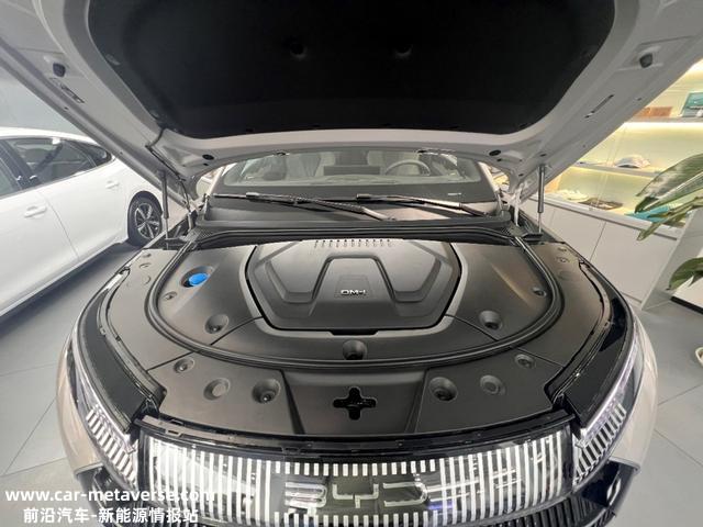 更年轻的中型SUV 是不是唐的青春版？比亚迪护卫舰07到店实拍