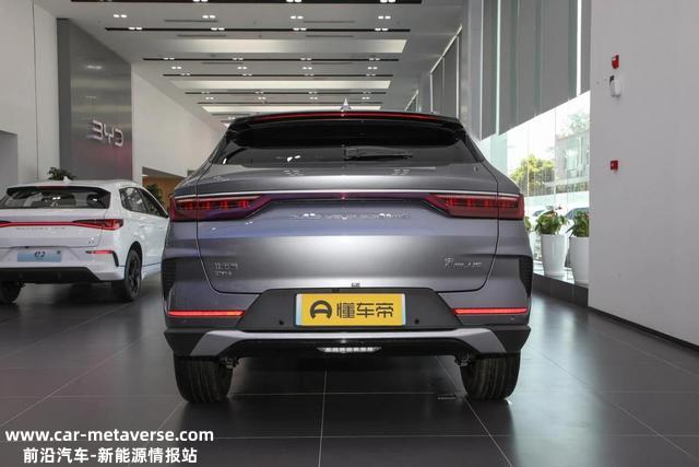登峰！2022年售出186万辆车，解读比亚迪拳头产物宋PLUS DM-i！