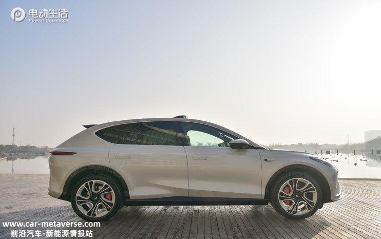 静态抢先体验智己LS7 堪称全“视界”最好的SUV