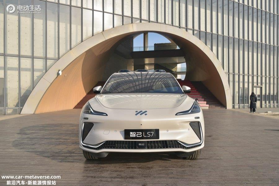 静态抢先体验智己LS7 堪称全“视界”最好的SUV