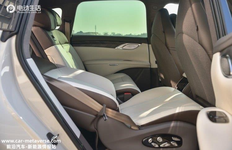 静态抢先体验智己LS7 堪称全“视界”最好的SUV