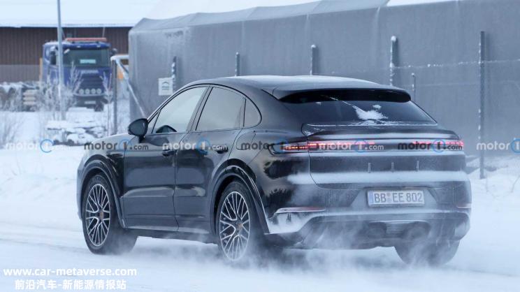 曝Cayenne Turbo S E-Hybrid Coupe谍照