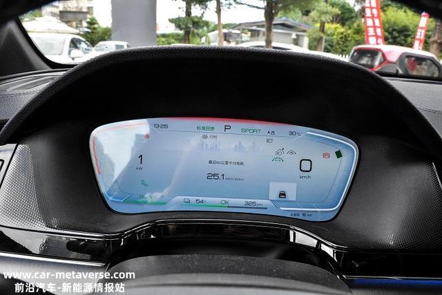 30万元级别中型纯电SUV对决，降价后的Model Y与比亚迪唐谁更强？