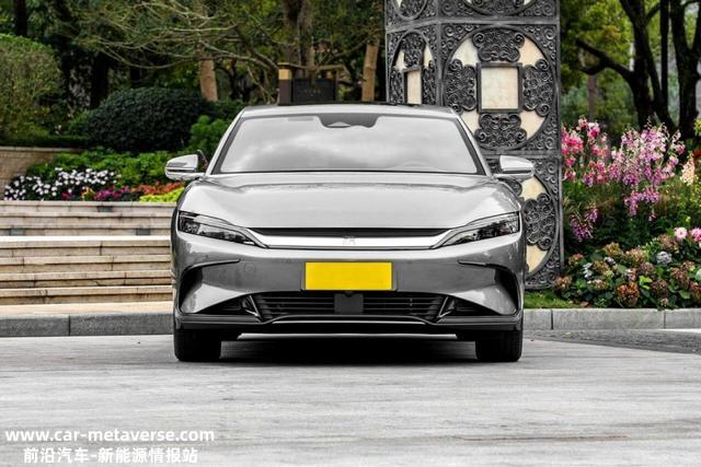 A4L、3系早已过期？定位C级车，最快3.9秒破百，比亚迪汉EV
