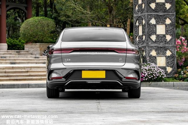 A4L、3系早已过期？定位C级车，最快3.9秒破百，比亚迪汉EV