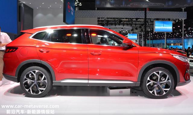 18.08万起的紧凑型SUV，为何不温不火，静态解析比亚迪宋PLUS EV