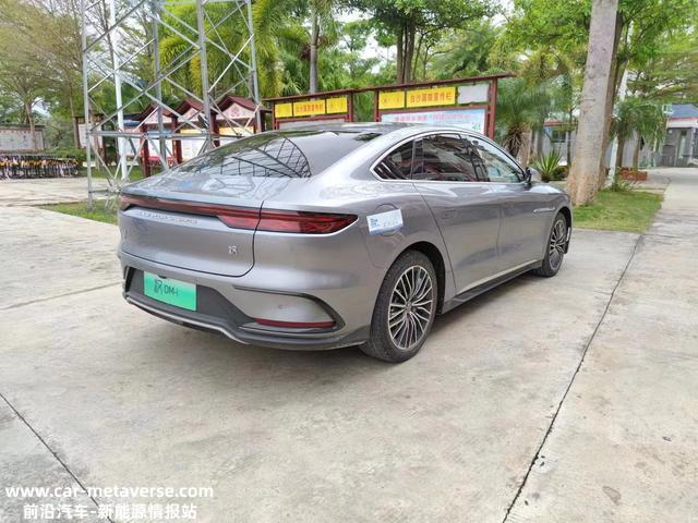 20万元预算选比亚迪汉，还是帕萨特凯美瑞？深度试驾后感觉汉真香