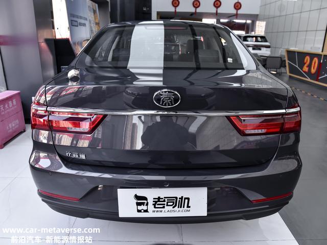 质量可靠油耗低，为数不多的自吸车，实拍比亚迪秦