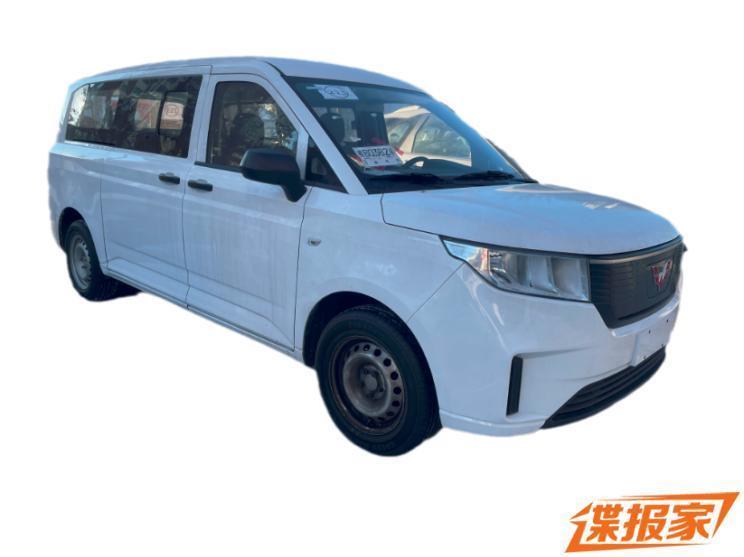 内饰设计首曝 五菱征程纯电动版谍照